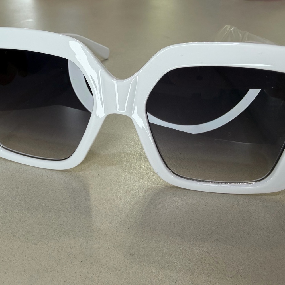 NWOT White Oversized Square Sunglasses - Women Accessories